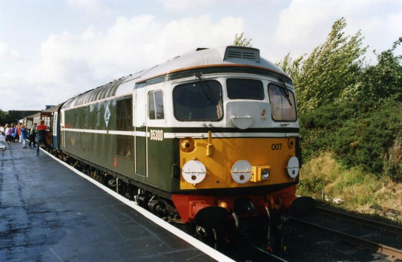 D5300 at Culross: Longannet shuttle to Culross during Longannet open day 2.9.92 Photo of D5300 at Culross