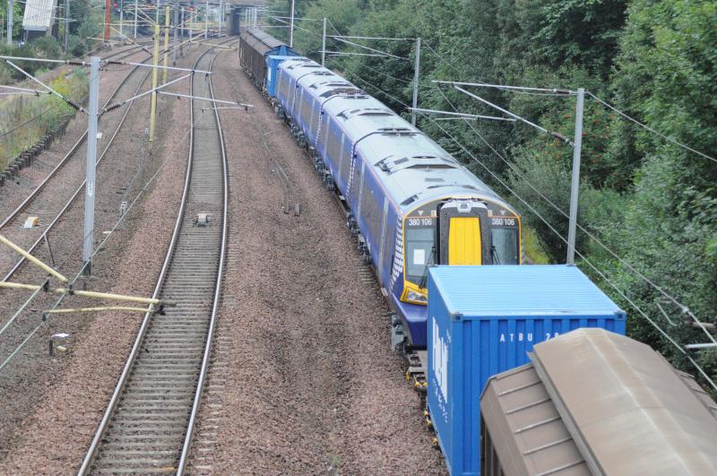 Photo of 380106 Approaches Rutherglen Station Old road bridge