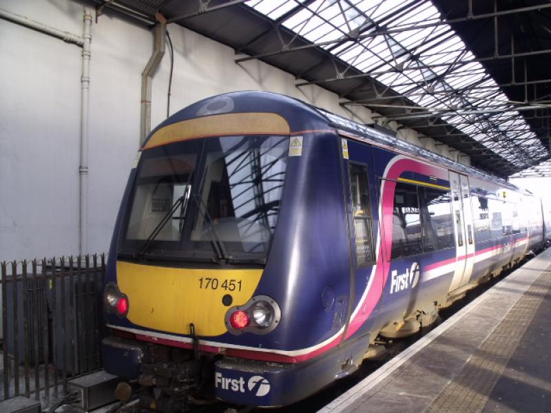 170451: DMU 170 in Inverness train station. Photo of 170451