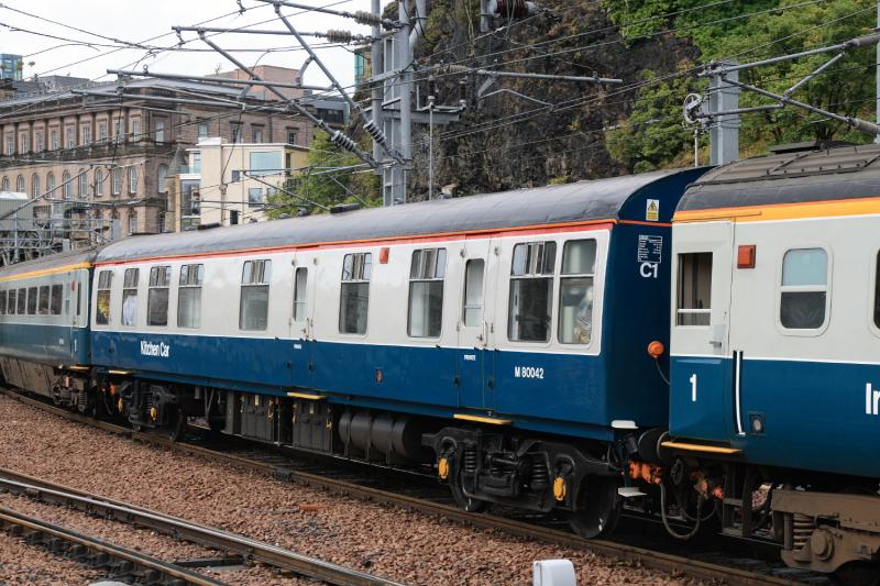 Kitchen Car M80042: Still spotless Kitchen Car M80042 in the formation of the 06.02 Watford Jct. to Edinburgh at Waverley 10/09/2010 Photo of Kitchen Car M80042