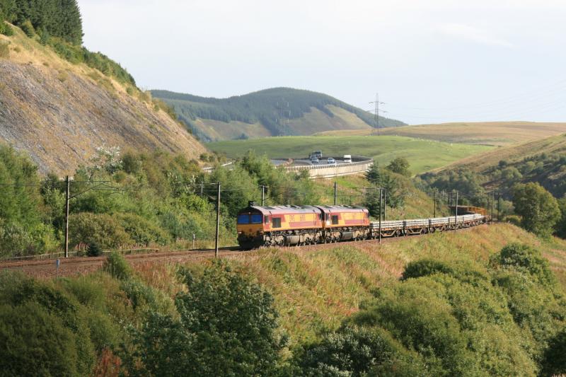 66108 struggling on 6S51: 66108 with Euroshed 66071 DIT struggling north of Harthope on 6S51 12.14 Carlisle to Mossend. The next train behind 221109 came to stop behind on 14/09/2010 Photo of 66108 struggling on 6S51