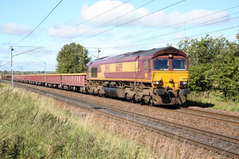 66189: Engineers train on route to Carlisle 18/9/10 @ 13:58 passing float viaduct. Photo of 66189