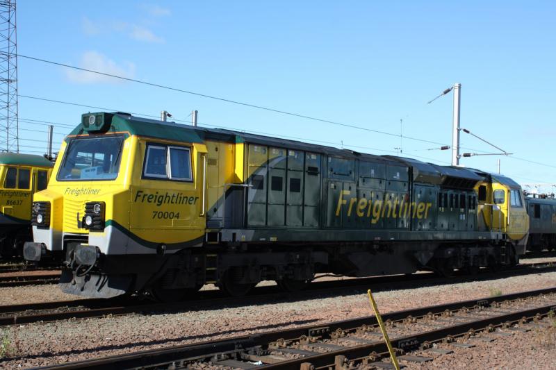 70004: 70004 sitting at freightliner yard mossend 25/9/10 Photo of 70004