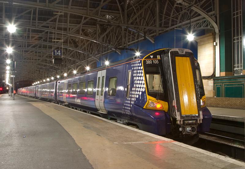 380105 on 5Z02 at Glasgow Central 22/09/2010: 380105 + 380106 on Platform 14 at Glasgow Central on arrival with 5Z02 22:44 Gourock - Glasgow C test run, Wed 22nd Sept 2010 Photo of 380105 on 5Z02 at Glasgow Central 22/09/2010