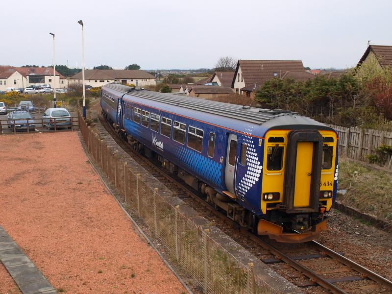 Barassie - 156434 15.12 Glasgow Central - Girvan via Kilmarnock - 23-04-2010 : 156434 passes the remains of the platform of the Kilmarnock line at Barassie station, 23/04/2010 Photo of Barassie - 156434 15.12 Glasgow Central - Girvan via Kilmarnock - 23-04-2010