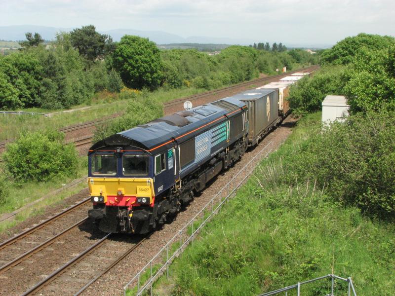 DRS Loco 66427: Passing Greenhill with an Intermodel service to Mossend Photo of DRS Loco 66427