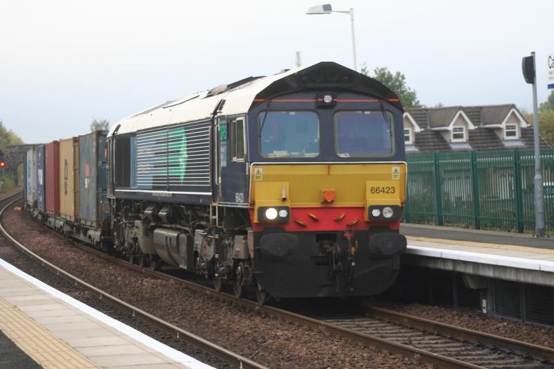 Intermodel Service: DRS Loco. 66423 Passing through Camelon Station with an Intermodel from Elderslie to Grangemouth Photo of Intermodel Service
