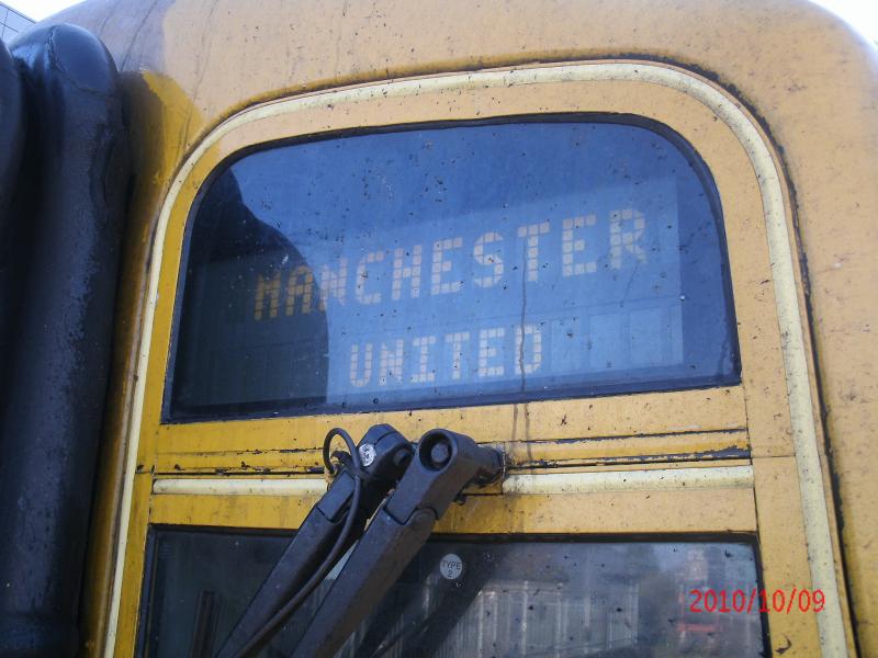 158789 Destination Board: 158789's Driver stuck this on the destination board ( Manchester United ) 158789 Real Destination was the 1427 Aberdeen Photo of 158789 Destination Board