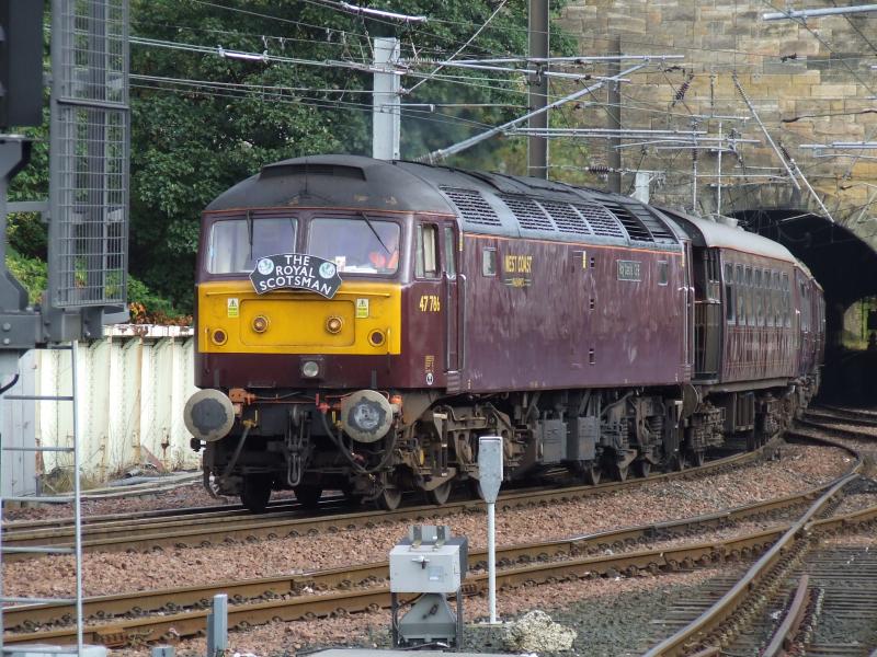 47786 : 47786 brings in the ECS to Waverley Photo of 47786
