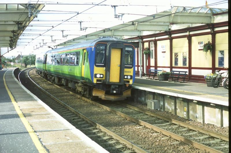 Troon - 156403 12.39 Newcastle - Stranraer - 16-08-2007 (1).JPG: Central Trains's 156403 arrives at Troon during its loan spell with ScotRail. Photo of Troon - 156403 12.39 Newcastle - Stranraer - 16-08-2007 (1).JPG