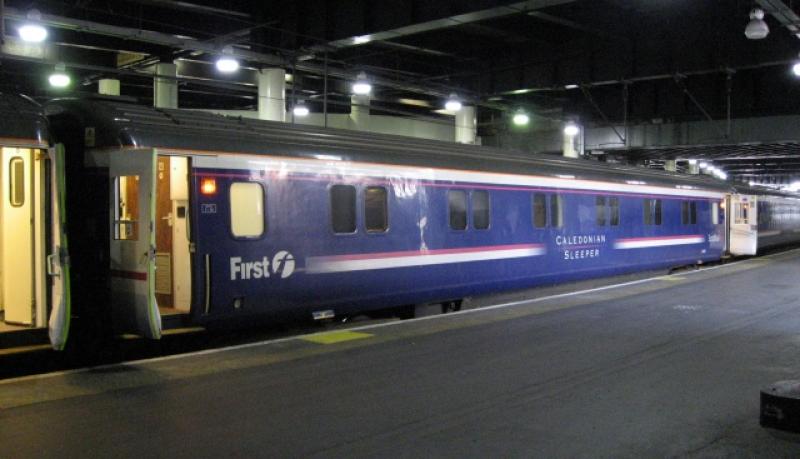 Photo of Sleeper coach 10605 (Feb 2007)