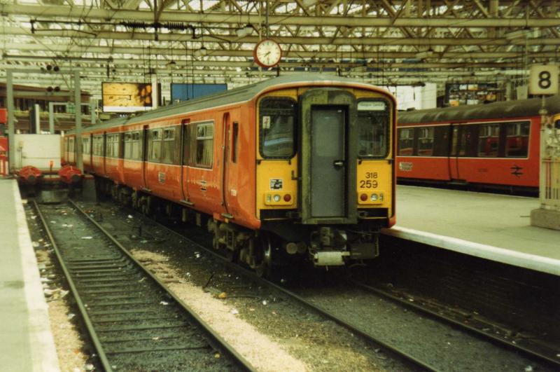 Glasgow Central - 318259 - 01-08-1987: Photo of Glasgow Central - 318259 - 01-08-1987