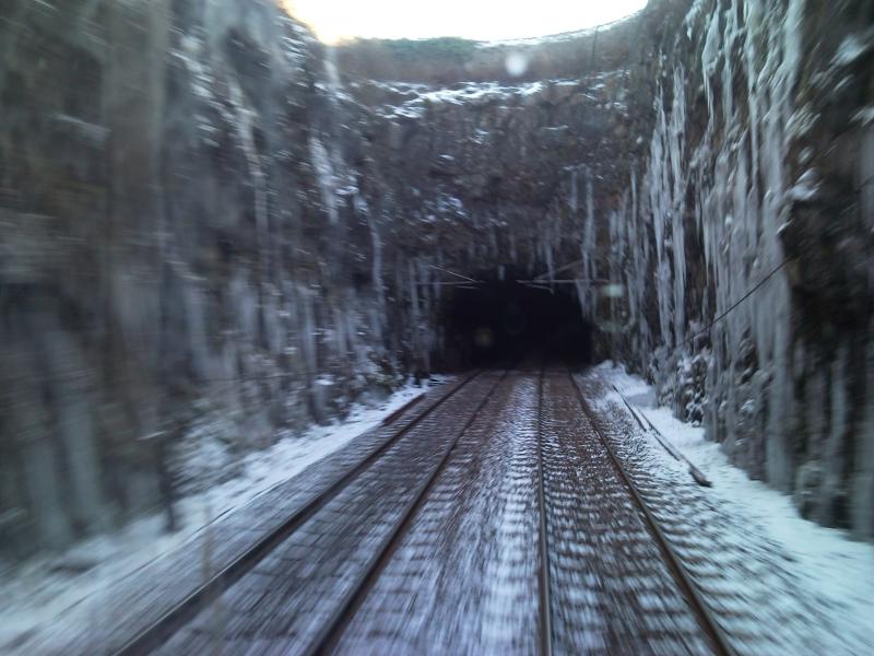 Icicles in bishopton tunnels: A pretty spectacular scene to be honest, but pretty dangerous at the same time. Photo of Icicles in bishopton tunnels