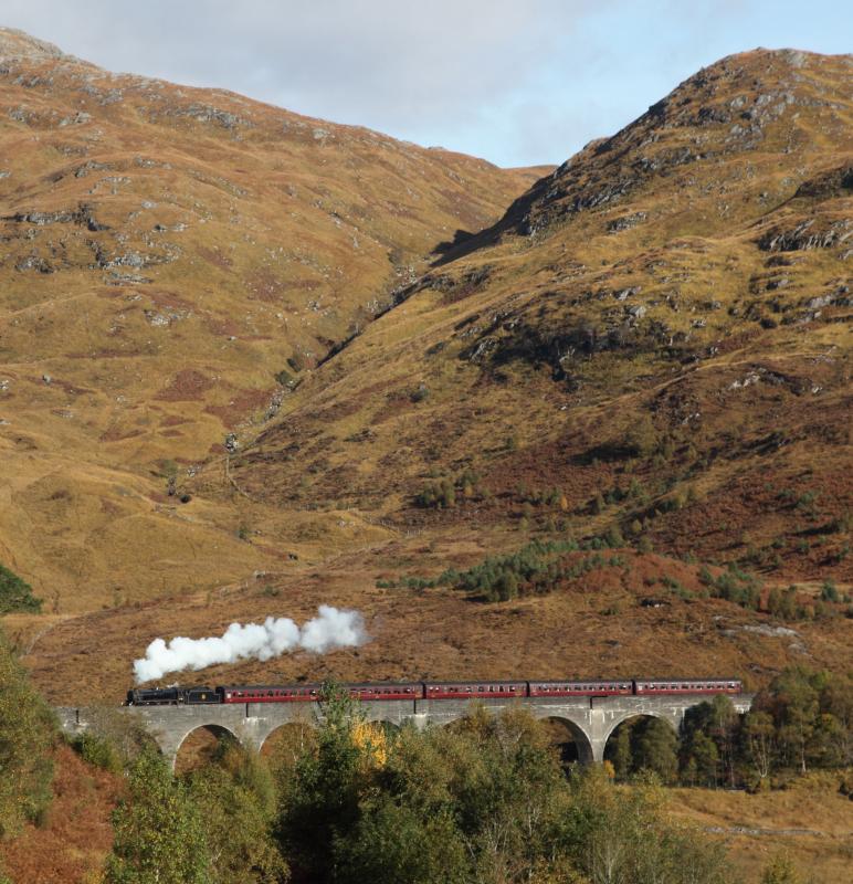 Glenfinnan Viaduct: '45487' crosses Glenfinnan Viaduct on the Photo Charter weekend 2010. Photo of Glenfinnan Viaduct
