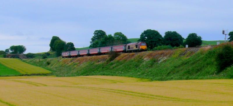 67003: Returning golfex from Carnoustie near Kingskettle Photo of 67003