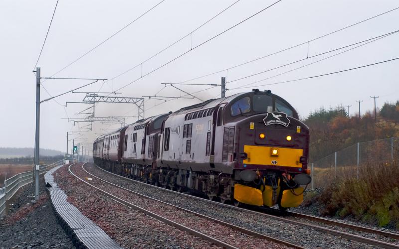 1Z59 near Hillend Loch, Forrestfield: 37676 and 37685 approach Hillend Loch with the first passenger train over the Bathgate - Airdrie line Photo of 1Z59 near Hillend Loch, Forrestfield