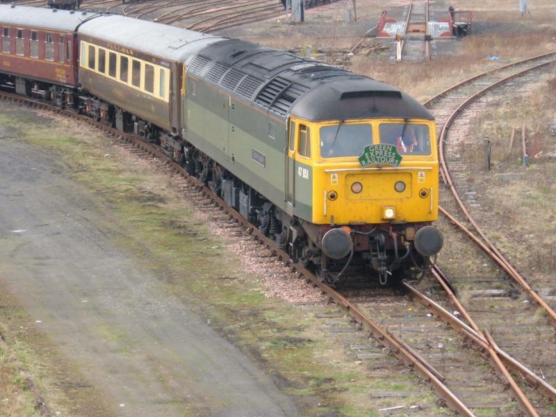 47851: 47851 Traction Magazine @ Perth Freight Yard with Green Charter working, 22/04/06. Photo of 47851