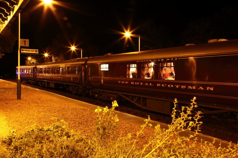 Royal Scotsman Tulloch: The Royal Scotsman waits at Tulloch to pass the Sleeper, 15/10/10. Photo of Royal Scotsman Tulloch