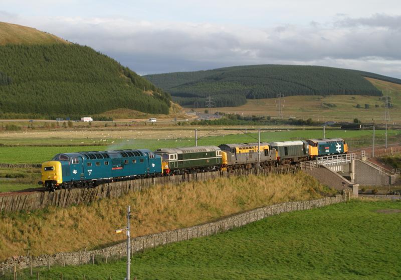 BO'NESS CONVOY!: 21st September 2007, and 55022 leads 26010, 37175, 20020 and 40145 north up the WCML at Elvanfoot on 0Z55 from Bury (East Lancs Railway) to Bo'ness. Photo of BO'NESS CONVOY!