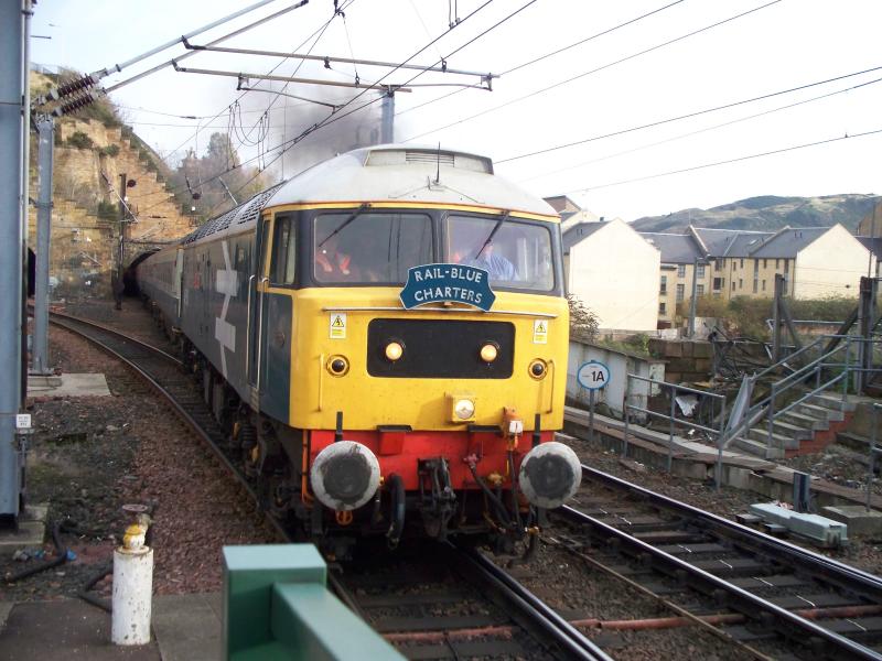 47580 on 1Z47: 47580 arrives with 1Z47, a charter from Leicester. Photo of 47580 on 1Z47