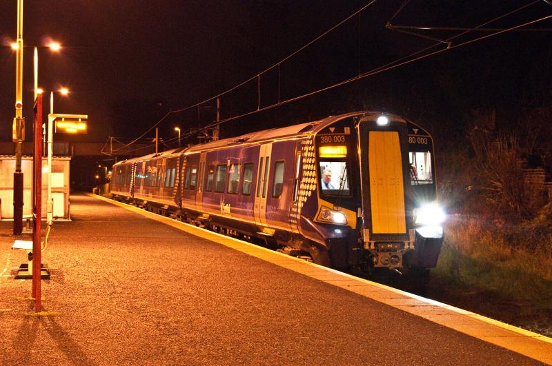 380003 1st run on Cathcart Circle: Hi 380003 sits @ Shawlands Station on 2Z80 Gc-GC via Maxwell Park.
At GC it will form the 2Z81 To Neilston training run
15th November 2010 Photo of 380003 1st run on Cathcart Circle