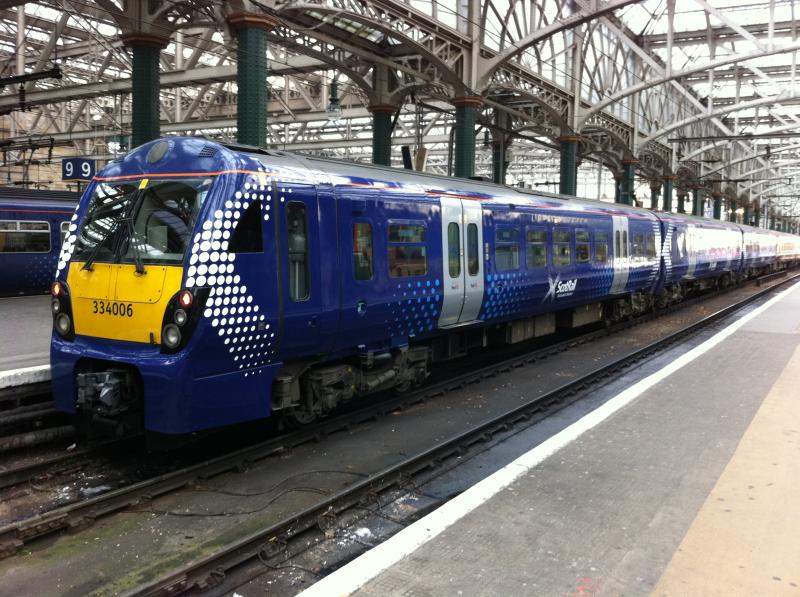 Photo of 334006 at Glasgow Central