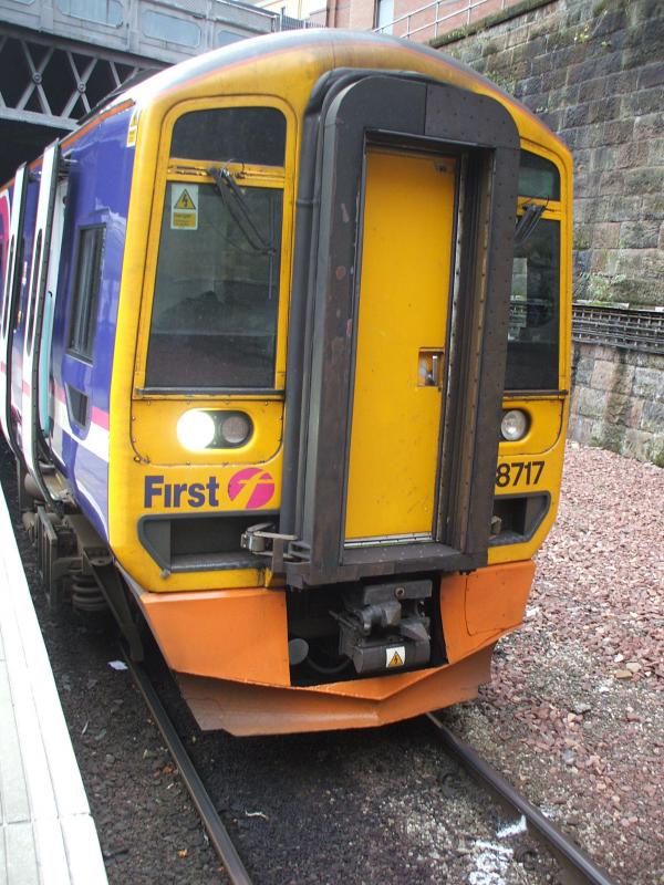 The Futures Bright: 158717 with its Orange deflectors working the 13.23 Cumbernauld, Sunday 21/11/2010. (Its the same at both ends) Photo of The Futures Bright