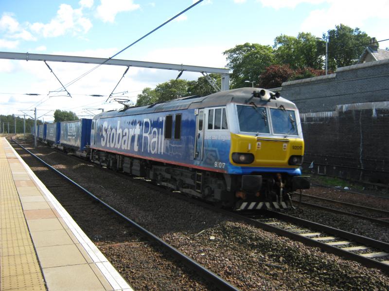 Bart The Engine: Stobart Livery Class 92-92017 Passes Through Carstairs On The 17/9/10 Hauling 4s43 Rugby Park Mossend Tesco Photo of Bart The Engine