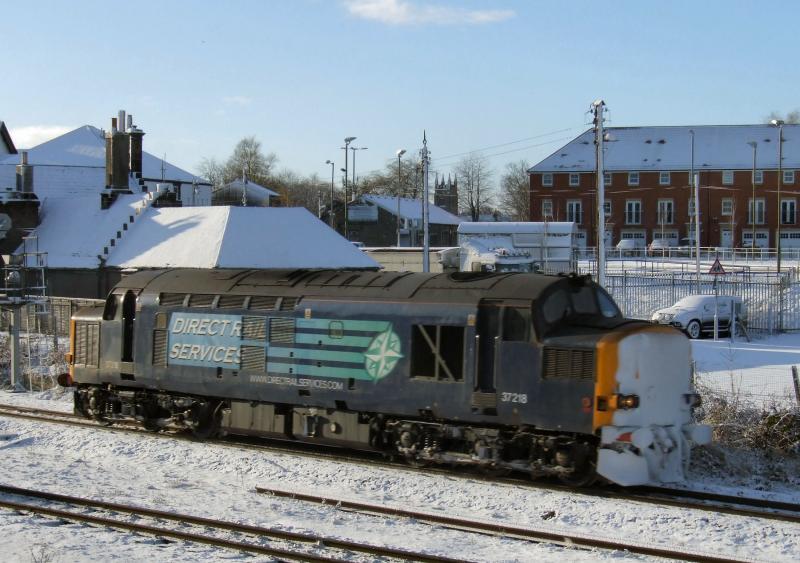 0Z98 GM - Perth at Larbert: 37218 heads back to Perth on 0Z98 GM - Perth. Photo of 0Z98 GM - Perth at Larbert