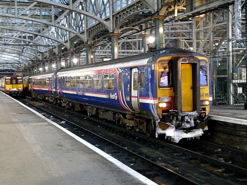 156476: 156476 waits at Glasgow Centra to form the service to Barrhead on Thursday 2nd December 2010. Photo of 156476
