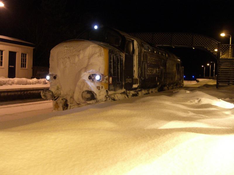 37423 Helmsdale: Photo of 37423 Helmsdale