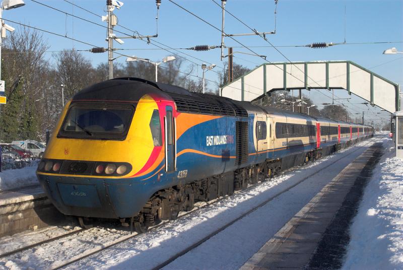 Photo of EMT HST passing Longniddry station