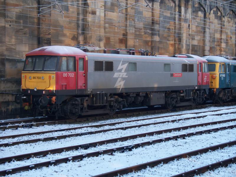 86702 at Carlisle on 21/12/10: Photo of 86702 at Carlisle on 21/12/10