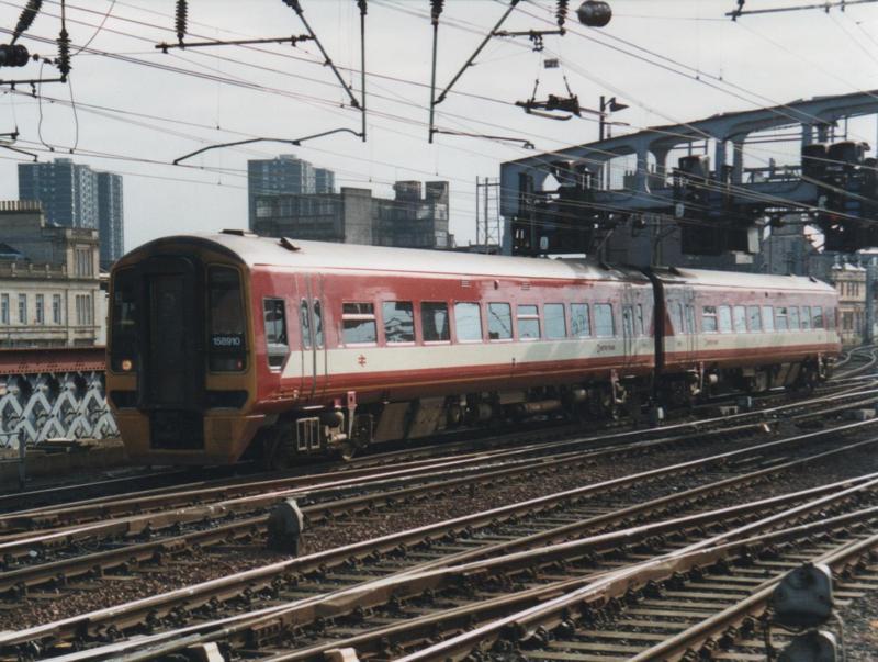 158910, Glasgow Central, 14/10/99: A golden oldie of 158910 arriving at Glasgow Central on the 0947 service from Leeds via the S&C, 14/10/99 Photo of 158910, Glasgow Central, 14/10/99