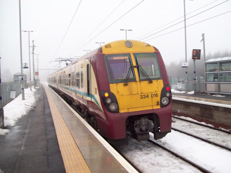 334016: uphall 28 dec 2010 Photo of 334016