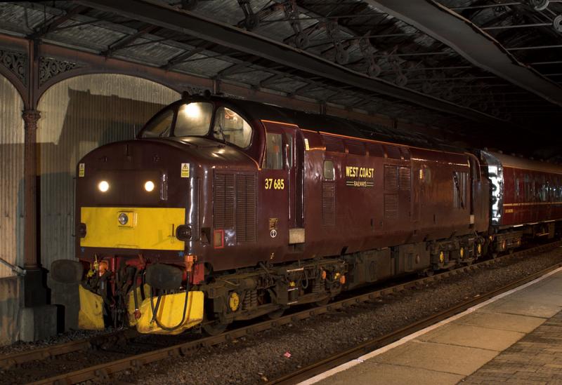 37685 under the trainshed.: Bo'ness night shoot. 2 January 2011 Photo of 37685 under the trainshed.