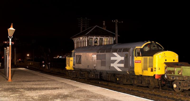 37906 by Bo'ness signal box: Bo'ness night shoot. 2 January 2011 Photo of 37906 by Bo'ness signal box