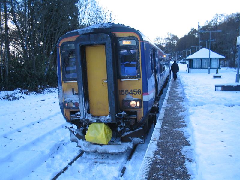 cold and snowy ardlui: the 1Y23 to oban waits to cross the southbound service at ardlui Photo of cold and snowy ardlui