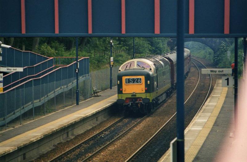 D9009: D9009 Dalgety bay station Photo of D9009