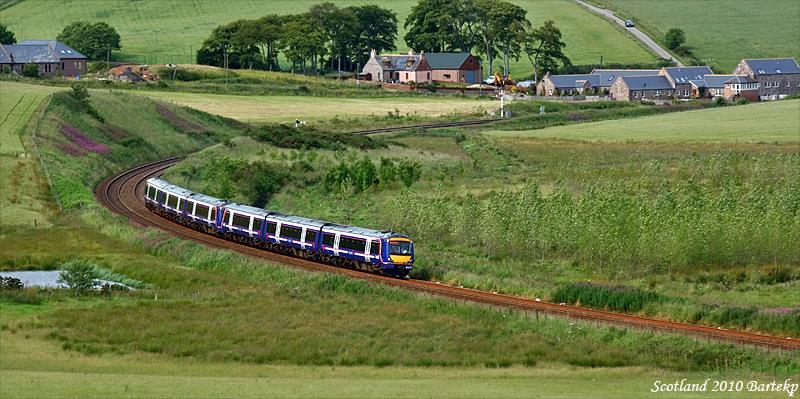 Green Valley: 17421 passes Carmont and goes on south. Photo of Green Valley
