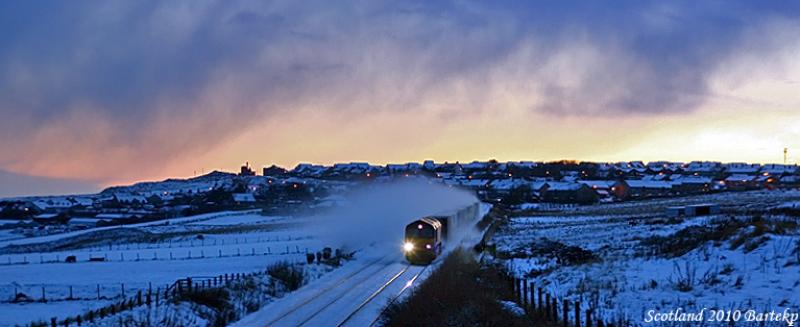 just before sunset: 66419 DRS with container goes to Craiginches. Photo of just before sunset