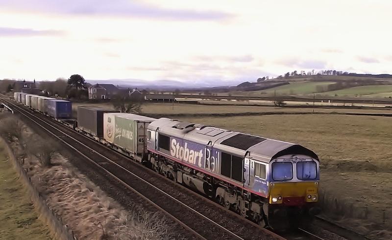 66414.JPG: DRS james the engine passing forteviot. Photo of 66414.JPG