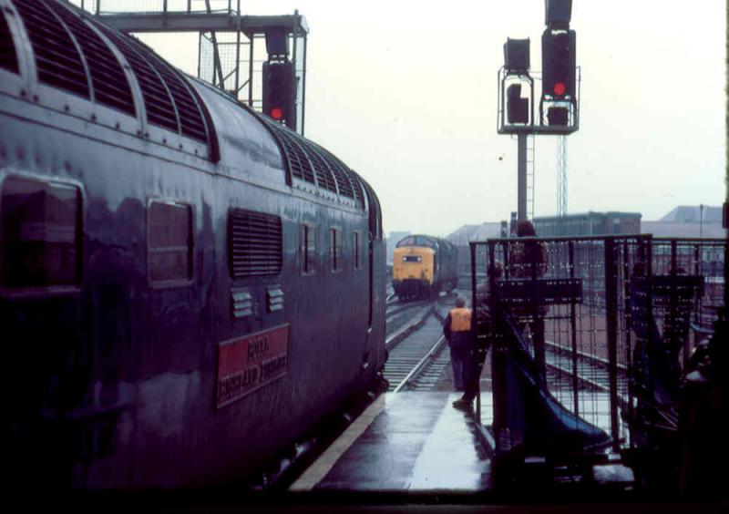 A fine pair: From 1980 at Waverley;.55019 ROYAL HIGHLAND FUSILIER on the 0950 to Plymouth which it worked to York and 55008 THE GREEN HOWARDS running light to Haymarket,after working the morning local from Newcastle. Photo of A fine pair