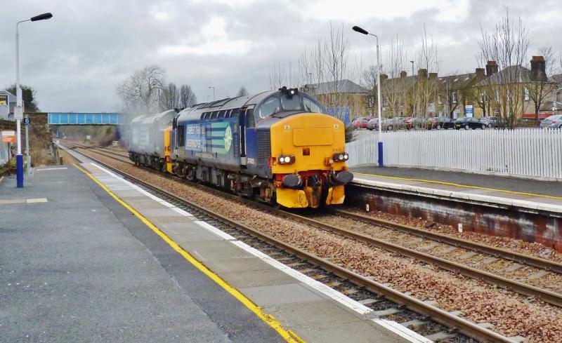 Railway Pictures 014.JPG: 0Z37, 37423 and 37218, Inverness to Grangemouth runs through Falkirk Grahamston Station Photo of Railway Pictures 014.JPG