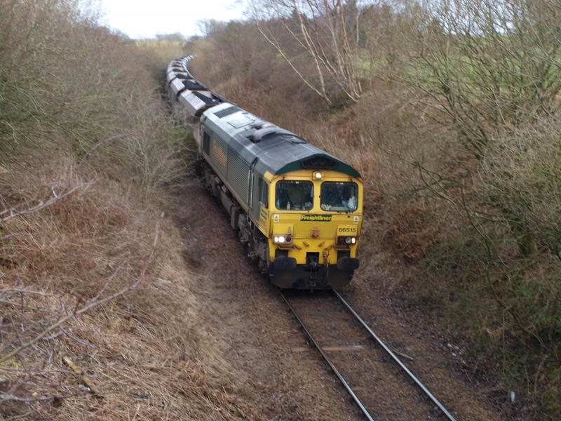Springs - 25-02-2011 : 66515 passes Springs, between Drongan and Annbank Junction, on the Killoch branch. Photo of Springs - 25-02-2011