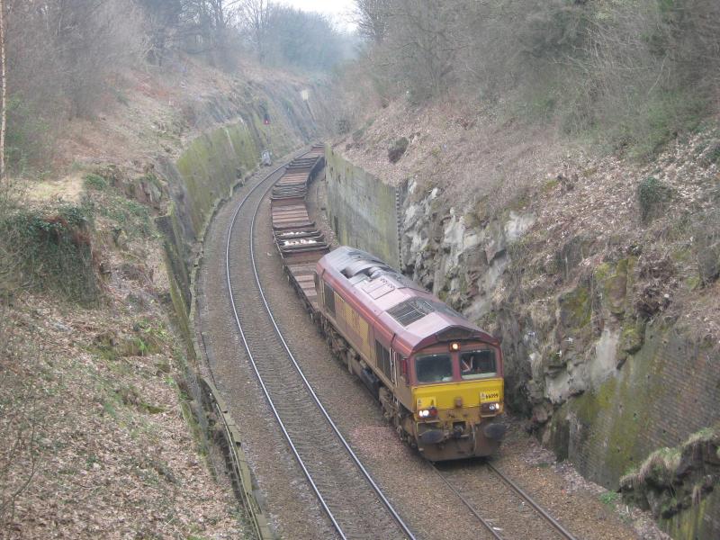 Empty pipes: 66099 on 6E69 1120 Myreside Cutting Thurs March 3 Photo of Empty pipes