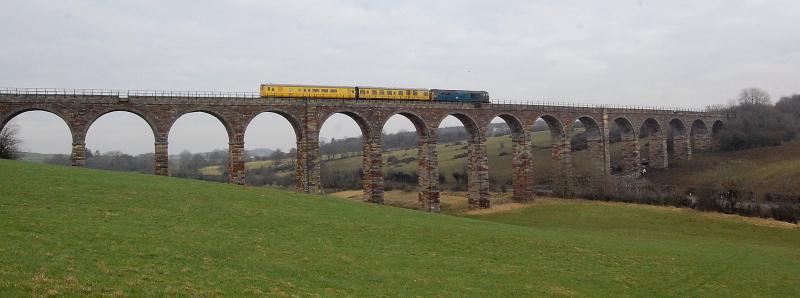 2Q88: Test train 2Q88 behind 31106 on Purclewan Road viaduct near Dalrymple on 3rd March 2011 Photo of 2Q88