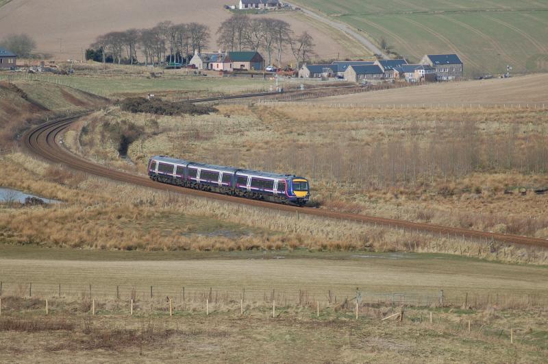 170424 Carmont: Having passed the section signal at Carmont, 1T26 accelarates towards Laurencekirk. 9/3/11 Photo of 170424 Carmont