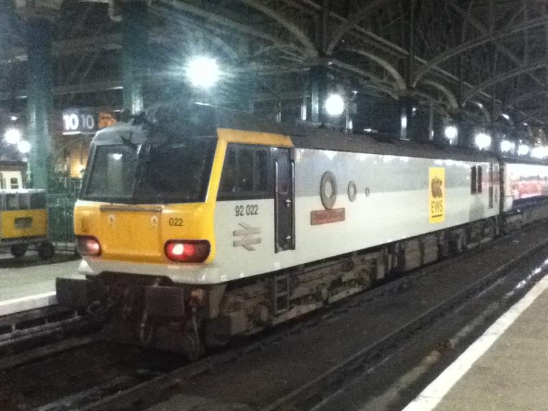 92022 on 5M11: Sleeper Empties 22nd March 2011 Photo of 92022 on 5M11