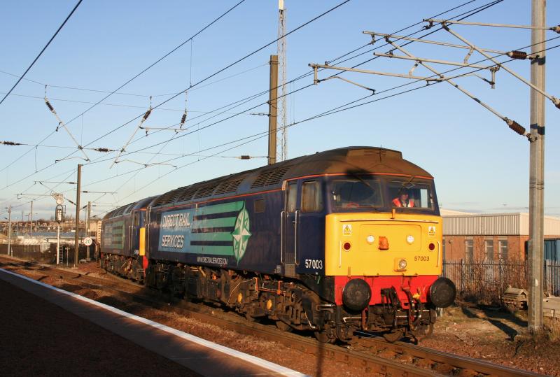 57's on 6M50 flasks:
57003 and 57004 come off the sub and through Slateford Jn with 6M50 Torness to Kingmoor flasks on 22nd March 2011 Photo of 57's on 6M50 flasks